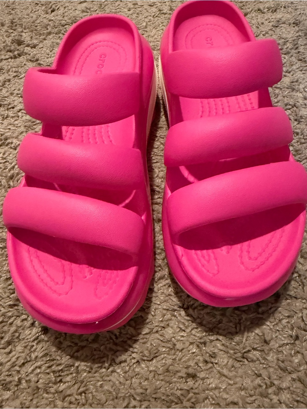 CROCS Women's Hot Pink Triple-Strap Wedge Slide Sandals
